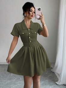 Vestido de trabajo/casual elegante y chic de estilo francés para mujer, de unicolor, manga corta, corte evasé con bolsillo plisado, decoración de botón metálico, cintura ceñida, para primavera/verano - Verde militar - Ver 6