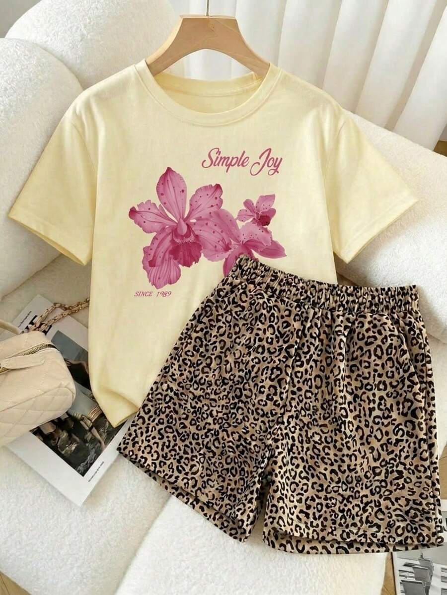 2 piezas Conjunto de top de manga corta con estampado flor y short animal print estampado animal para mujer- Traje de verano de dos piezas para mujer para vacaciones en la playa - Beis - Ver 1