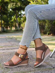 Plus Size Women's Retro Solid Color Buckle Platform Wedge Sandals,Summer Sandals - Brown - View 1