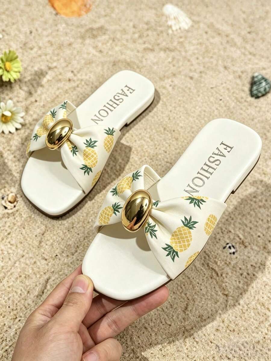 Sandal Outdoor Modis Baru untuk Anak-Anak, Sandal Datar Ujung Persegi untuk Musim Panas, Dekorasi Gesper Logam, Sepatu Anak Perempuan Baru, Sandal Pantai - Kuning - View 1