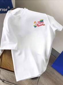 [Licensed By Disney] Toy Story Pizza Planet Tri-Eyed Cartoon Pattern Double-Sided Printed T-Shirt, "Pizza Planet" Tri-Eyed Retro Fast Food Pattern Summer Casual Men's T-Shirt, Fun Men's Summer Short Sleeve, High-Quality 100% Cotton Short Sleeve T-Shirt, Wearable For Men And Women, Soft And Breathable, Disneyland Travel Wear, Toy Story Fan Clothing, The Best Gift - trắng - Xem 3