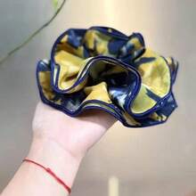 Retro French Ink Painting Style Hair Scrunchie, Niche Elegant Hair Tie, Hair Accessory - Multicolor - View 4