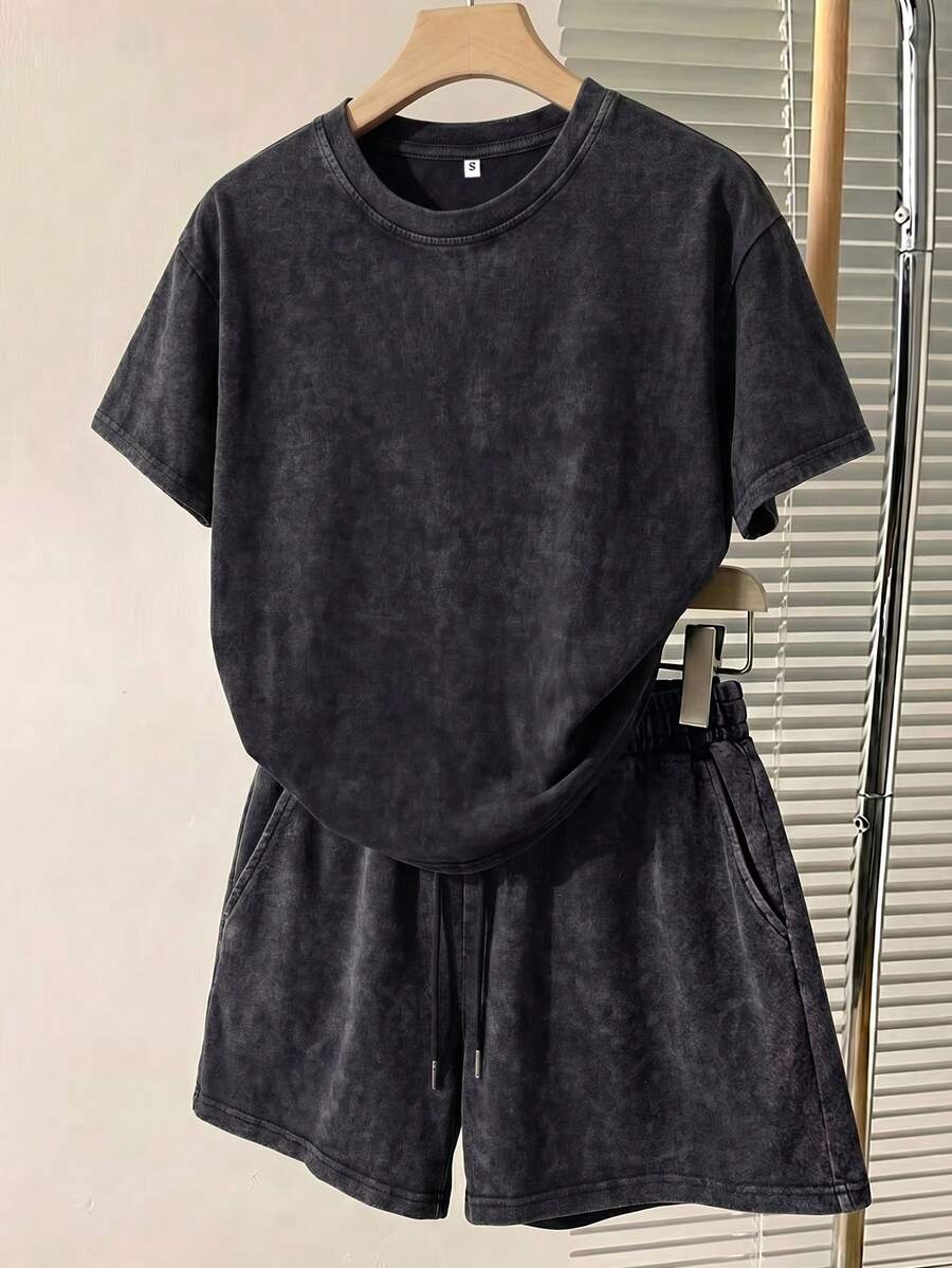 女士街头风休闲时尚套装 - T恤和短裤，街头服饰，周末休闲风，时尚复古造型，做旧面料 - 黑色 - 查看 1