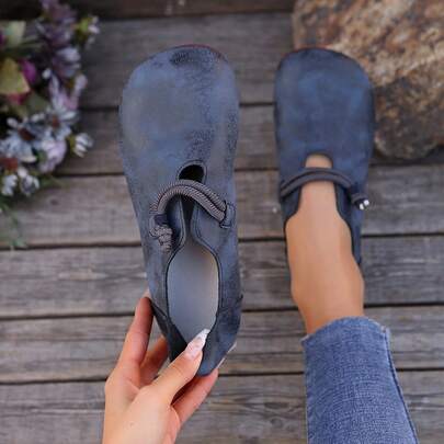 2026 New Arrival Women's Round Toe Slip-On Flat Casual Shoes, Solid Color, European And American Style, Suitable For All Seasons