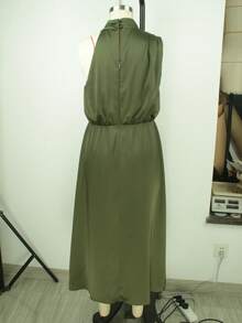 Vestido verde de satén sin mangas de longitud media, diseño elegante y versátil, vestido de fiesta de verano, europea y americana - Verde militar - Ver 9
