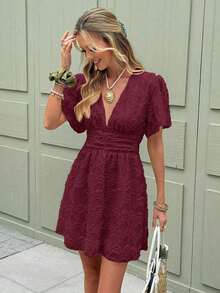 Vestido de mujer de verano de manga corta, con textura y talle cinturizado, de estilo sencillo - Burdeos - Ver 6