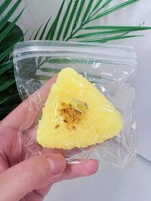 畅销芝麻三角饭团慢回弹软硅胶玩具，缓解压力，逼真饭团造型 - 彩色 - 查看 16