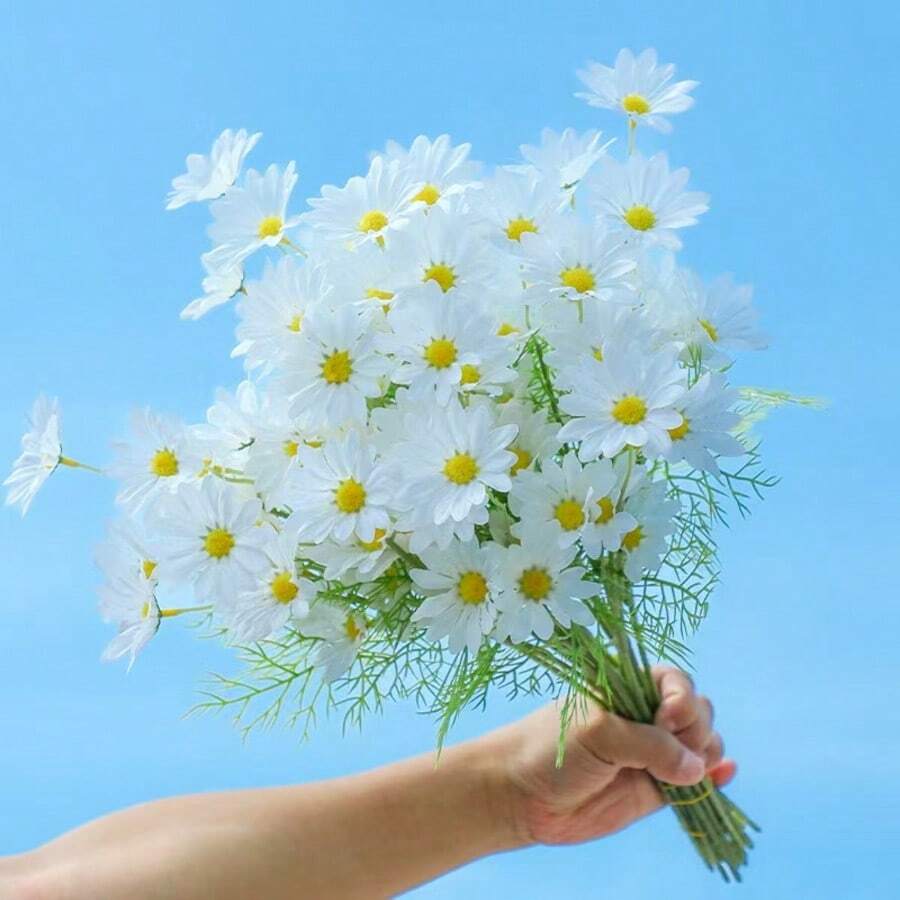 5朵仿真迷你雏菊,家居装饰、办公室装饰、户外摄影、婚礼、节日及生日派对装饰,节日礼物 - 手捧菊花-白色 - 查看 1
