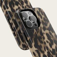Leopard Print Phone Case Animal Print Aesthetic Phone Cover Compatible With IPhone 17 Pro Max 16e 15 Pro 14 Plus 13 12 11 Pro Max - Multicolor - View 4