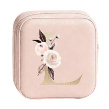 Caja de joyería portátil y mini, con letra dorada y estampado floral, caja de almacenamiento de múltiples capas pequeña para aretes, anillos, collares, organizador de joyas de viaje lindo para damas, caja de regalo de joyería compacta y artesanal, apilable para uso diario o viaje - Letra floral 1 - Ver 26