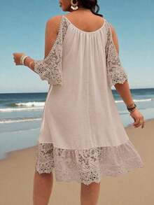 Vestido midi casual de vacaciones con cuello de pico, mangas cortas con hombros abiertos, encaje y tela arrugada en contraste - Albaricoque - Ver 2