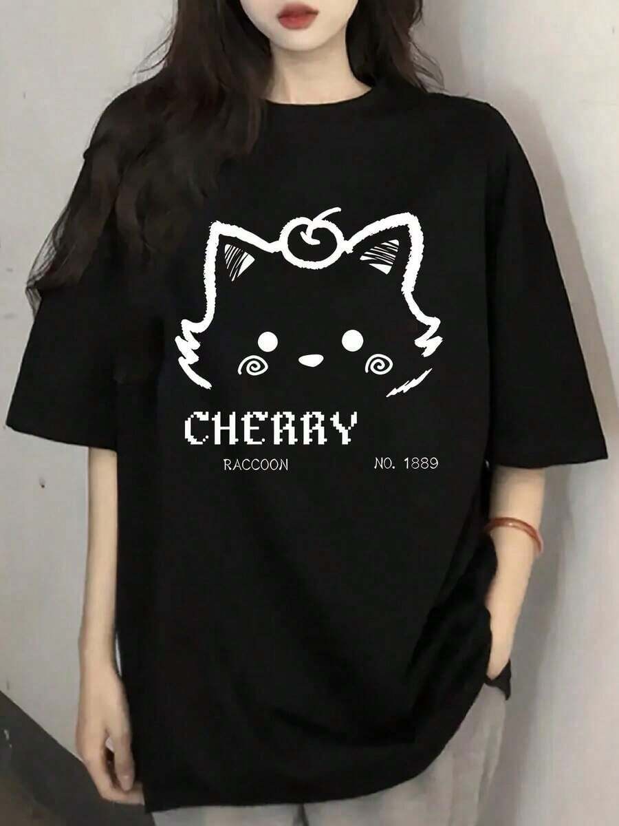 100% cotton Camiseta moderna estilo urbano con diseño de mapache, anime gráfico único para jóvenes y fashionistas, talla única en color negro para uso cotidiano y eventos casuales, ropa de , moda juvenil. - Negro - Ver 1