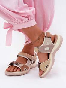 Bequeme sportliche Damensandalen aus Naturleder mit dreifachem Klettverschluss, leicht für Sommer und aktive Tage, Averine Braun - Braun - Übersicht 2