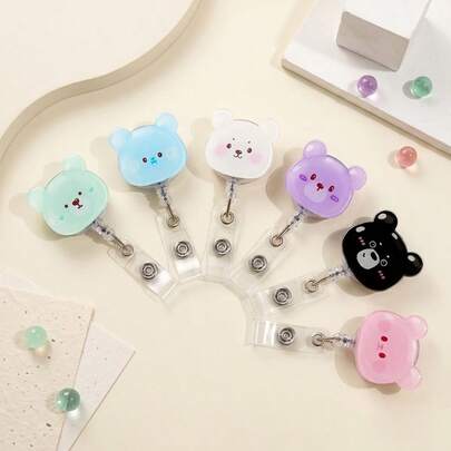 Cute Bear Back Clip Retractable Buckle, Practical Retractable Badge Reel With An Exquisite Appearance And Vivid Inner Patterns. Suitable For Teachers, Nurses, Doctors And Office Staff. This Daily Office Supply Can Be Clipped On Pockets, Backpacks, Shirt Collars, Belts And More. It Can Also Hold ID Cards, Name Cards, Keys And Other Small Items. A Thoughtful Gift For Students, Teachers, Staff, Medical Workers And Other Professionals.