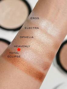 NARS [Mini] بودرة إضاءة مضيئة #Angel Rose Gold 2g / إضاءة عالية الأداء / إشراق ساطع يلتقط توهجاً مضيئاً، بودرة إضاءة عالية الأداء توفر تأثيراً مضيئاً ساحراً، يمكن استخدامها على عظام الخدين وعظام الحواجب وجسر الأنف أو أي منطقة تريد عكس الضوء فيها - #ذهب وردي سماوي 2 غرام - مشاهدة 3