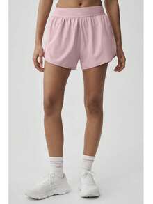 Alo Yoga Women's Grandstand Tennis Shorts | Lightweight Performance Fabric | Loose Fit Breathable Athletic Shorts | Luxury Studio-To-Street Comfortable Workout Bottoms Match Point Short - 粉色 - 查看 3