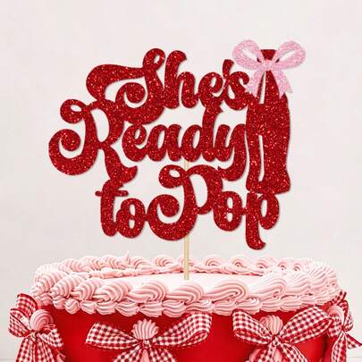 1 chiếc que cắm bánh hình chai nhũ đỏ không rụng lông "She's Ready To Pop" (Cô ấy sắp chào đời), dùng trang trí bánh cho tiệc mừng em bé gái, tiệc tiết lộ giới tính, tiệc "Sắp sinh!"