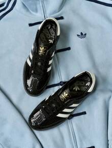 Adidas Samba OG Silver Metallic Cracked Leather Women's JR0035 | Retro Heritage Style, Timeless Silhouette - 黑與白 - 查看 3