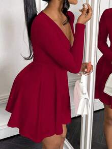 Vestido de mujer de escote en V, seductor y de vanguardia, sencillo, vestido corto mini, vestidos de otoño para ropa de Año Nuevo - Burdeos - Ver 3