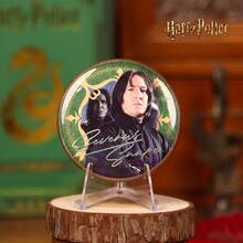 Harry Potter 1枚复古彩绘徽章，塞德里克、斯内普、小天狼星布莱克、校长、伏地魔胸针，系列周边礼品，背包徽章，时尚装饰礼品，生日礼物，毕业礼物，送给朋友和粉丝的礼物，生日或圣诞节礼物，返校礼物[官方授权] - 查看 9