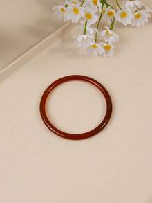 Bộ 4/1 vòng tay tròn kiểu cổ điển tối giản bằng acrylic và nhựa, phù hợp cho nữ giới đeo hàng ngày, có thể đeo chồng lên nhau, là lựa chọn quà tặng hoàn hảo cho các dịp lễ. - Màu trắng đục dày - Xem 3