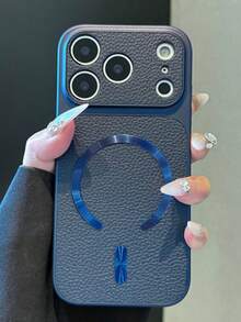 Funda de teléfono de lujo con textura de cuero de lichi y patrón de CD, carga inalámbrica magnética, compatible con iPhone 17 Pro Max, 17 Pro, 16 Pro Max, 15 Pro Max, 14 Pro, 13, 12, protección de lente mate y cubierta protectora anti-caídas - Azul oscuro - Ver 3