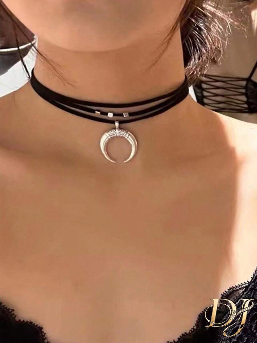 1pc Bohemian Style Turquoise Alloy Pendant Necklace, Vintage Layered Cross-Border Jewelry/Leopard Print Necklace/Dark Gothic Style Red Necklace/Choker