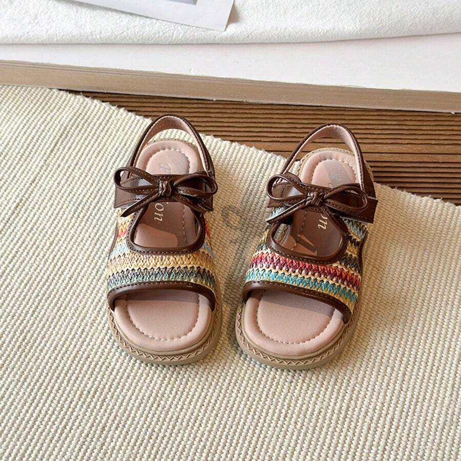 1 par de sandalias de playa con diseño de princesa, con abertura y cierre de gancho y bucle, para niñas, nuevas para primavera/verano 2026, regalo de vuelta al colegio - Marrón - Ver 1