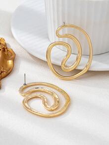 1 Pair Geometric Asymmetrical Exaggerated Earrings - Gold Swirling Earrings - View 3