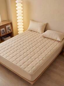 1pc Waterproof & Comfortable Quilted Mattress Protector, Bedding, Soft & Skin-Friendly Mattress Cover, Suitable For Queen, King, Twin Size Beds, Washable, Ideal Gift - Camel - View 5