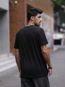 Men's Short-Sleeved Shirt With A Simple And Modern Design. Short-Sleeved Cut, Comfortable, Soft, Breathable, And Absorbent. Express Shipping From Our Local Warehouse. Suitable As A Gift. Women's T-Shirt. Blouses > Elegant. Boho Chic. Women's T-Shirt, Soft And Breathable: Perfect For Vacations, Travel, And Festive Occasions, And Suitable For Wearing In Multiple Seasons. - 黑色 - 查看 2