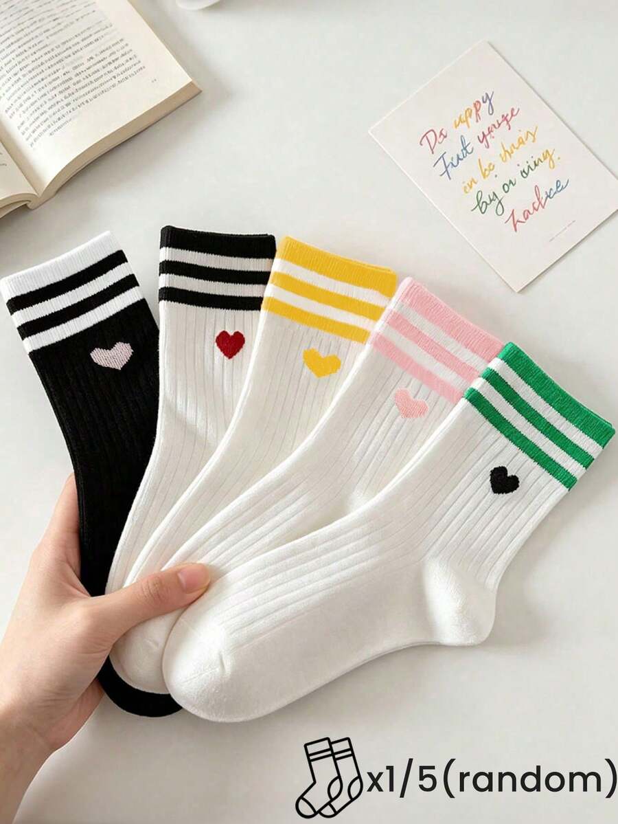 1/5 đôi tất dài đến bắp chân, họa tiết trái tim và sọc ngẫu nhiên, thoáng khí, thấm hút mồ hôi, phù hợp cho mặc thường ngày, ở nhà và đi làm.