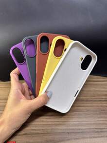 Capa Para Celular De Silicone Aveludada Premium IP 16 Câmera Aberta Capinha Protetora Com Maça - Pink - Visão 3