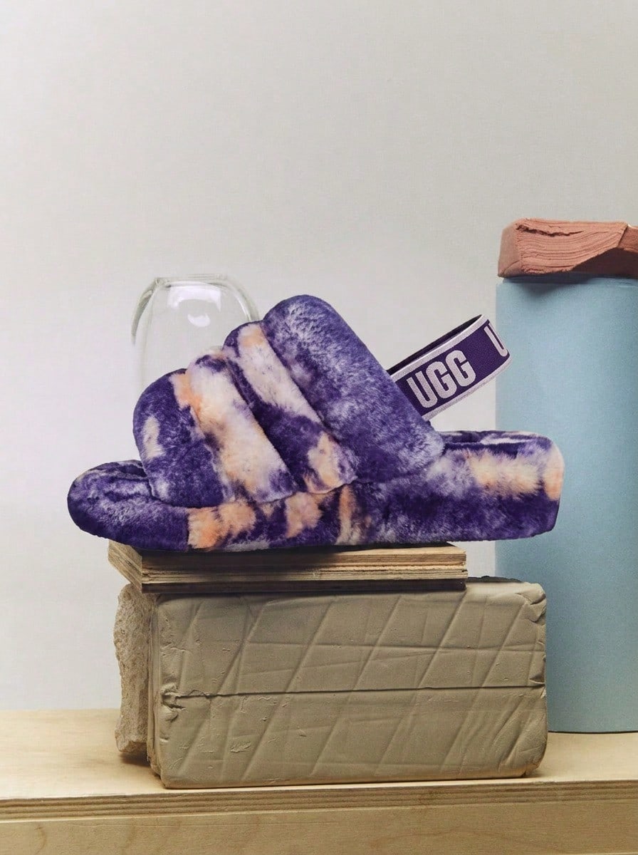 UGG 女式凉鞋 Fluff Yeah Slide 大理石纹保暖柔软羊毛轻质缓冲亲肤防滑易穿脱居家度假日常舒适紫色 1122554-VNGH - 紫色 - 查看 1