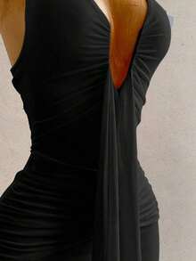 Vestido mini casual de vacaciones para mujer con escote en V profundo, cuello halter con lazo, y drapeado.Adecuado para la playa, cruceros y festivales de música en verano - Negro 2 - Ver 4