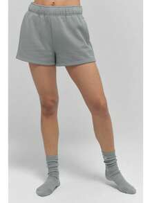 Alo Yoga Accolade Sweat Short | Premium French Terry Loungewear | Luxury Soft-Touch High-Waist Athletic Short | Versatile Unisex Studio-To-Street Essentials | Iconic Chrome Logo Relaxed Fit Apparel - 查看 4