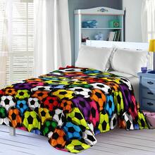 Đây là một chiếc chăn nỉ nhiều màu sắc lấy cảm hứng từ bóng đá, với họa tiết gồm những quả bóng đá nhiều màu được sắp xếp dày đặc, mang đến màu sắc tươi tắn và rực rỡ, đồng thời cũng rất đẹp mắt. Chăn rất thoải mái và mềm mại, thích hợp sử dụng vào mùa hè, có thể dùng làm khăn phủ ghế sofa, chăn ngủ trưa hoặc vật trang trí giường ngủ. - Nhiều màu - Xem 4