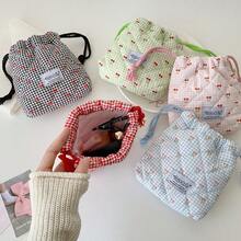 Bolsa de cosméticos con cordón y diseño de cereza de estilo coreano, bolsa linda para estudiantes, organizador de artículos de tocador de viaje, gran capacidad, diseño con cordón para un almacenamiento fácil - Multicolor - Ver 10