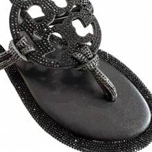 Crystal Encrusted Metallic Medallion Flip Flops Women's Rhinestone Thong Sandals Summer Slides Soft-Soled Comfortable Walking Shoes Luxury Bling Outdoor Wear  Aesthetic Footwear Elegant Wedding Guest Sandals Sparkling Evening Party Slides Casual All-Match Lazy Shoes Lightweight Breathable Summer Essentials Chic Boho Rhinestone Sandals Anti-Slip Durable Sole Fashionable Slip-On Shoes Vacation Must-Have Stylish Beach Mops High-End Decorative Strappy Sandals Comfortable Padded Footbed Feminine Glitzy Sandals Sparkly Summer Slides Travel-Ready Beachwear Non-Skid Outdoor Sandals High Fashion Sparkle Slippers Daily Wear Elegant Slides Modern Shoes Bling Strappy Sandals Soft Bottom Everyday Comfort Shoes Glamorous Vacation Sandals Pretty Rhinestone Footwear Urban Leisure Slides Flat Shiny Straps Mops  Slides - trắng - Xem 7