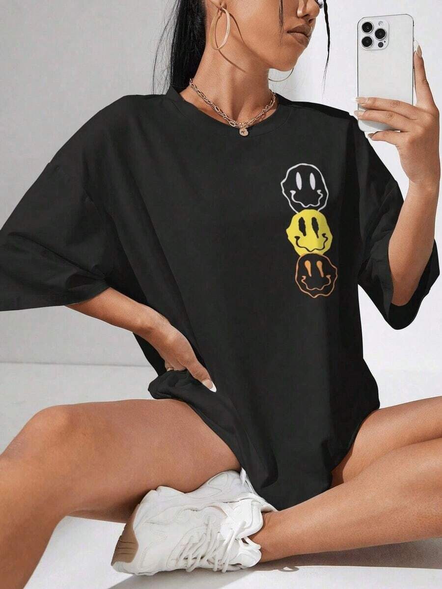 Camiseta de hombros caídos con estampado de cara de dibujos animados - Negro - Ver 1