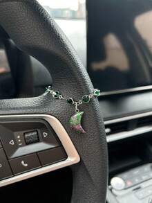 Colgante de coche con piedra de cristal en forma de luna, decoración colgante para el espejo retrovisor, amuleto de cruz de cristal verde, accesorios interiores para el coche - A - Ver 4