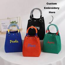 Bolso de mano pequeño de punto calado personalizado para niña, bolso cubo de tejido chic con asa superior, bolso tote cuadrado mini estructurado con detalle de anillo metálico - Multicolor - Ver 12