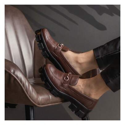 Mocassim Feminino Sem Cadarço Solado Tratorado