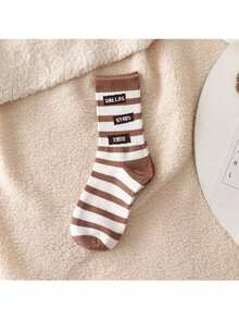 4 Pairs Random Socks, Suitable For Female Students In Spring And Autumn, Fashionable Korean-Style Knee-High Socks, Athletic American-Style Knee-High Socks, Comfortable For Daily Wear - Multicolor - View 9