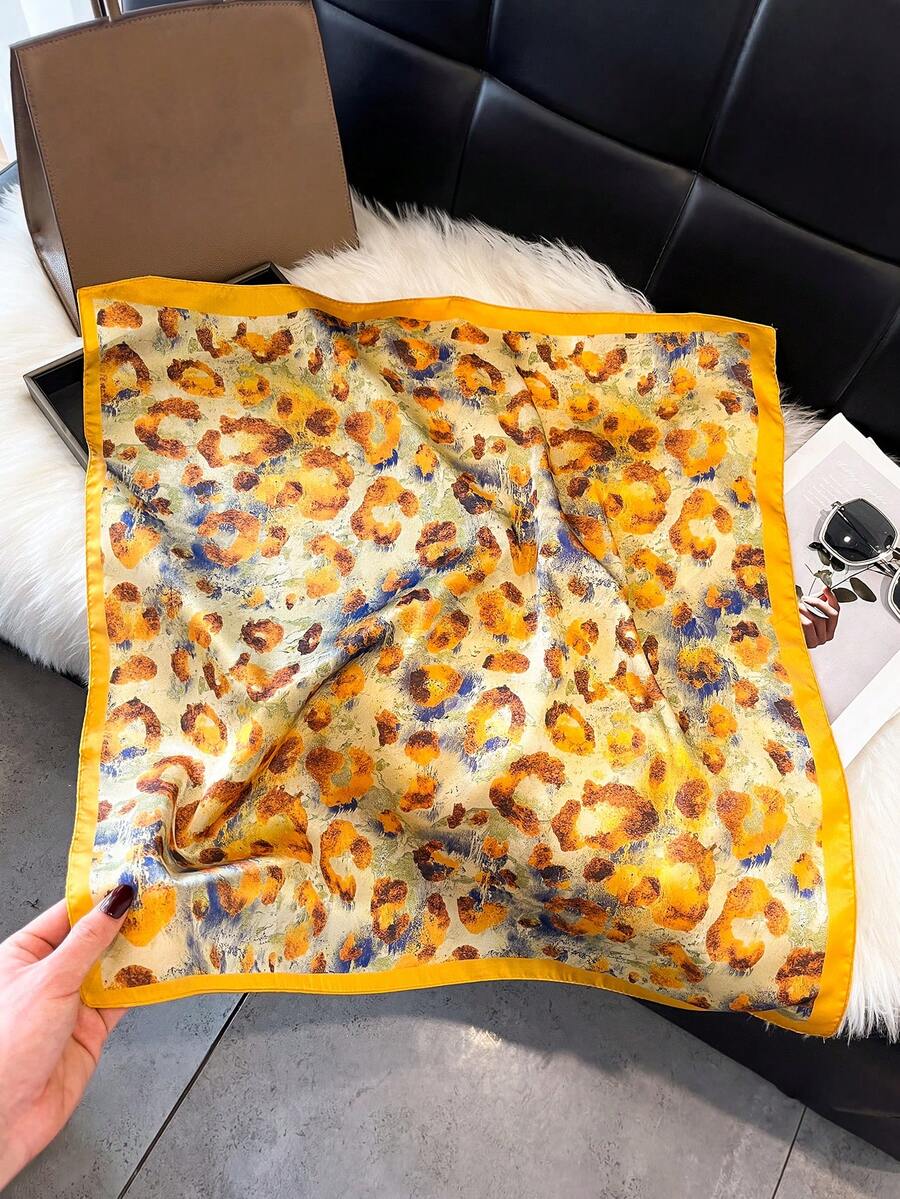 1条优雅复古豹纹印花70厘米丝质方巾,多功能头巾,可作腰带、发饰、时尚领巾、配饰、旅行必备品 - 黃色 - 查看 1