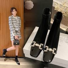 Women Ankle Boots & Booties - Black - View 3