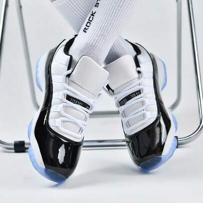 Men's Basketball Sneakers, Black Patent Leather Shoes, Chunky Sole, Casual Athletic Shoes, Non-Slip Outsole, Retro Low Top, Street Style, Breathable Upper, Daily Wear, Color Block