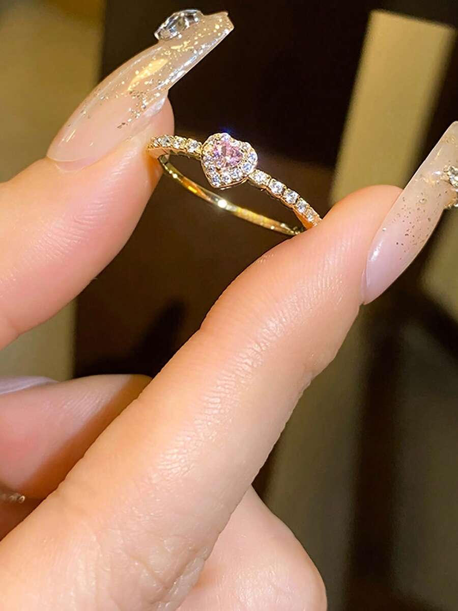 925纯银甜美粉色心形戒指，镶嵌合成立方氧化锆，精致女士结婚/新娘戒指，送给爱人的特别礼物，精美珠宝 - 金黃色 - 查看 1