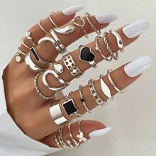 Set Of 27 Women's Stainless Steel Rings, Retro Gothic Style, With Unique Designs. - Plateado - Ver 6