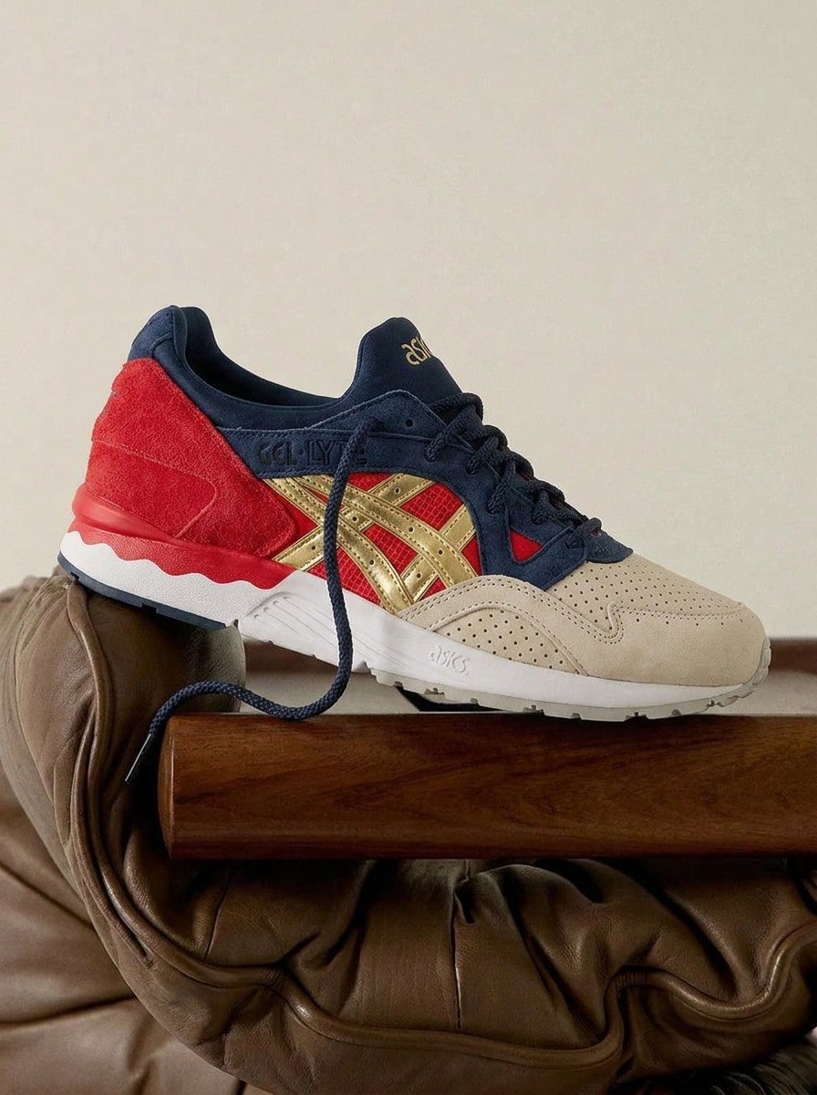 Giày thể thao ASICS Concepts Gel-Lyte V, giày chạy bộ thường ngày, nhẹ, có đệm, giảm sốc, thoáng khí, chất liệu lưới, chống trượt, đàn hồi tốt, dễ xỏ, phối màu logo, đa năng, phù hợp phòng tập, đi làm hàng ngày, thời trang đường phố, du lịch, dành cho nam và nữ, màu Papyrus Pure Silver, mã sản phẩm 1201A943-100. - Giấy cói trắng/Bạc Sterling - Xem 1